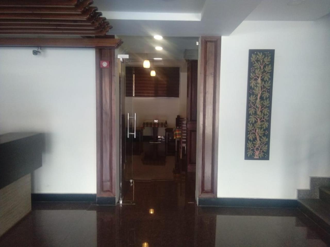 Hotel The Valley View Kashmir Srīnagar 외부 사진