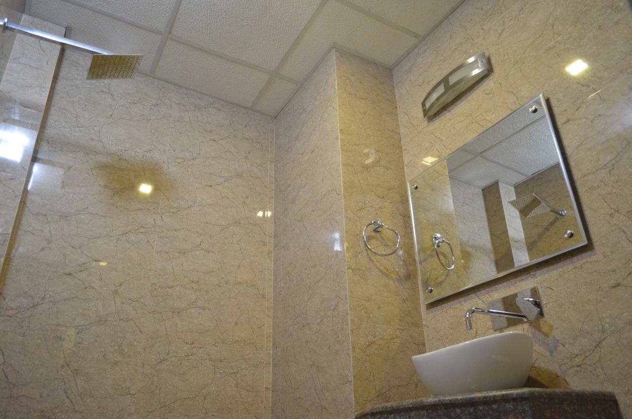 Hotel The Valley View Kashmir Srīnagar 외부 사진